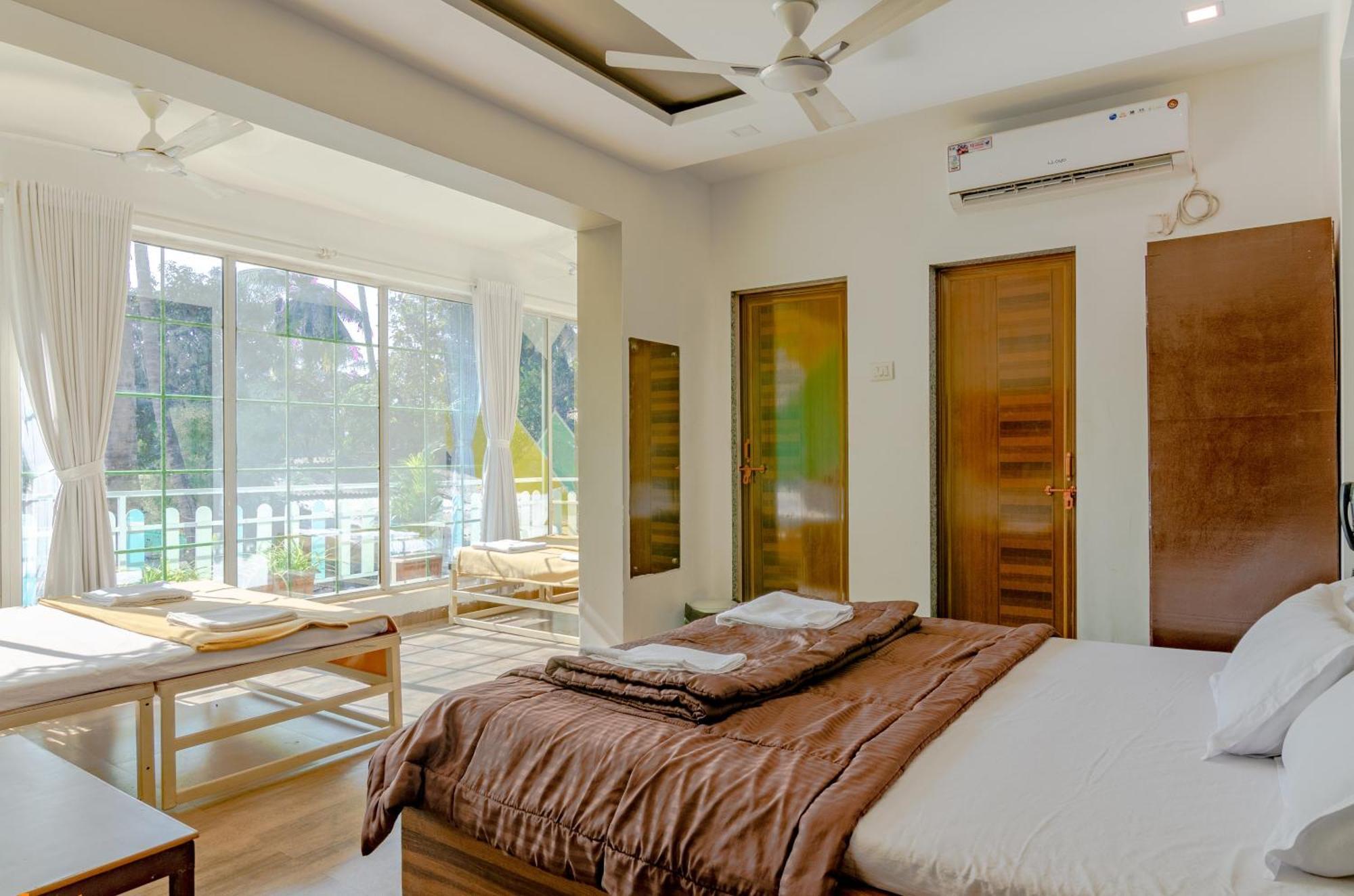 White House Beach Resort, Nagaon المظهر الخارجي الصورة