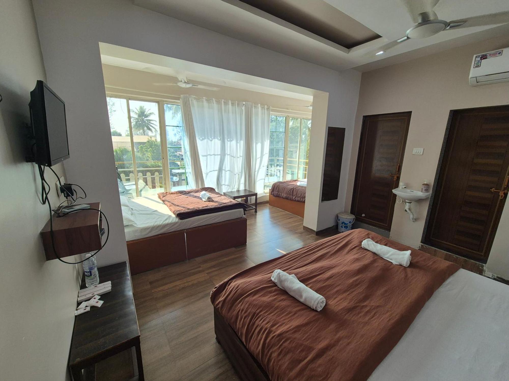 White House Beach Resort, Nagaon المظهر الخارجي الصورة
