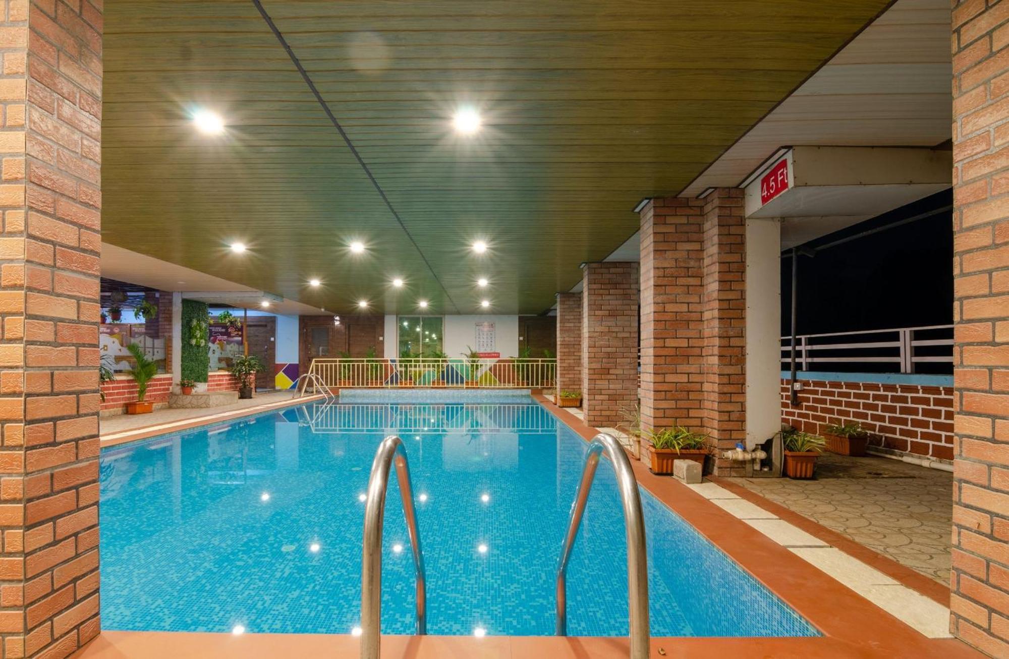 White House Beach Resort, Nagaon المظهر الخارجي الصورة