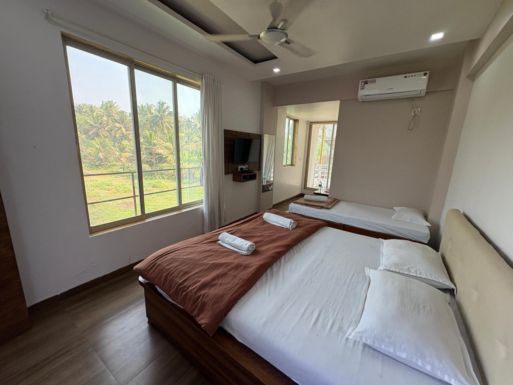 White House Beach Resort, Nagaon المظهر الخارجي الصورة